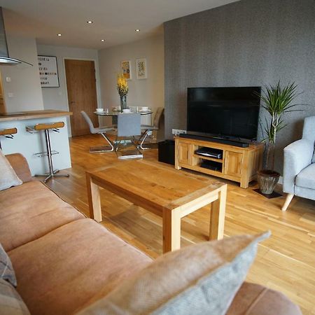 Ocean Views 3 Appartement New Quay Buitenkant foto