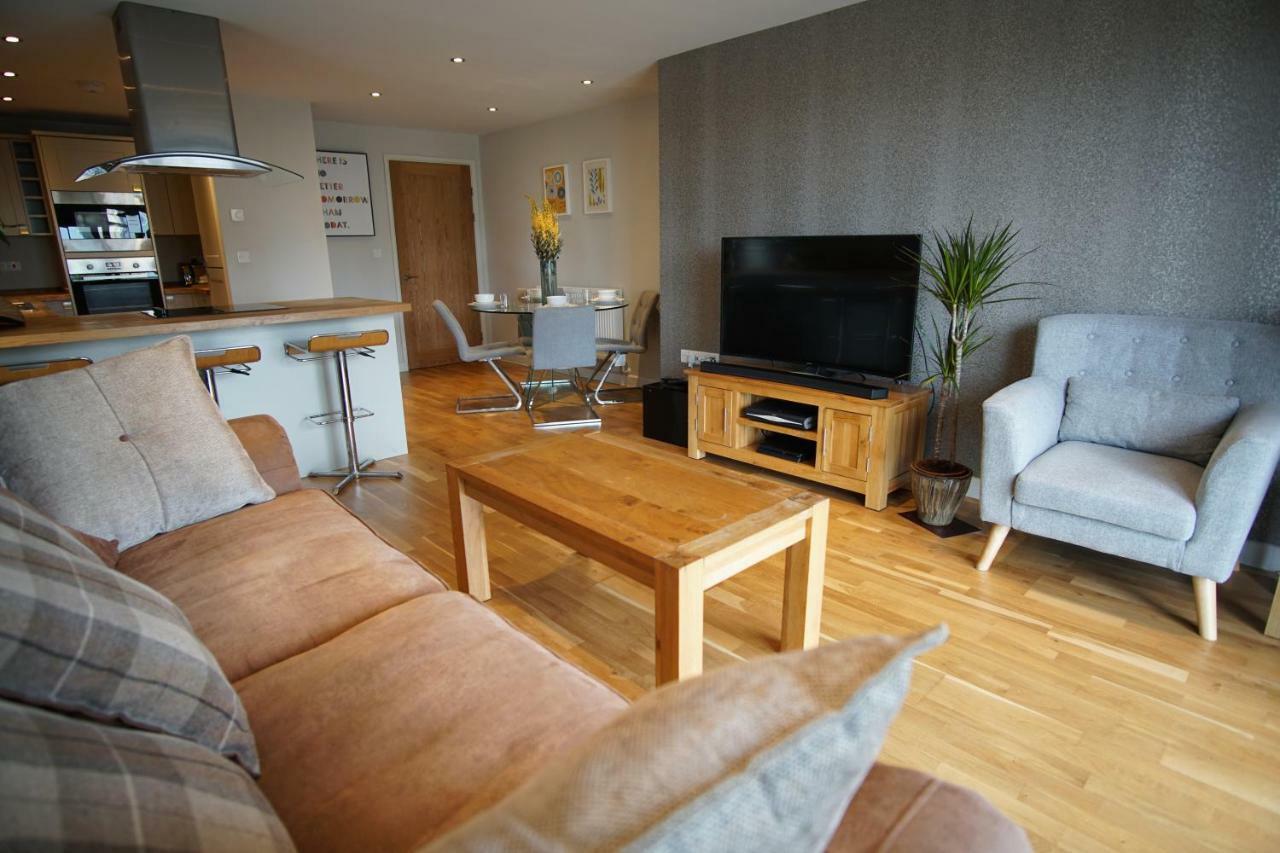 Ocean Views 3 Appartement New Quay Buitenkant foto